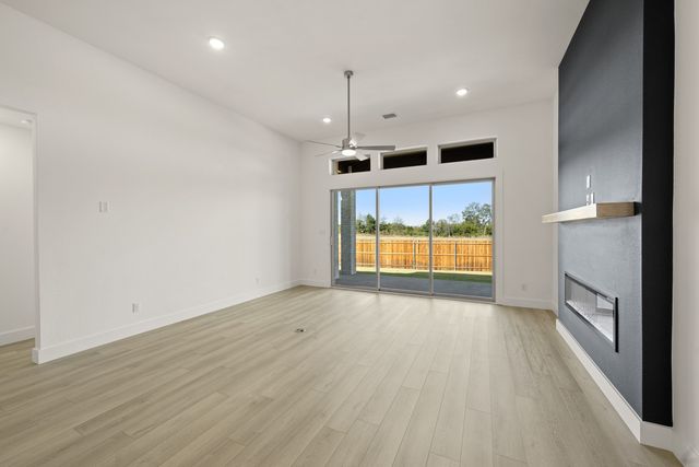 1915 Silvercreek Lane, Cedar Hill, TX 75104