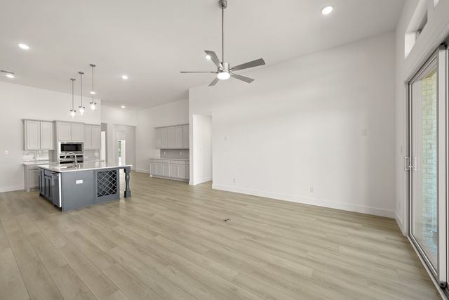 1915 Silvercreek Lane, Cedar Hill, TX 75104