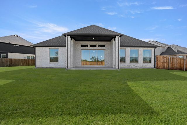 1915 Silvercreek Lane, Cedar Hill, TX 75104