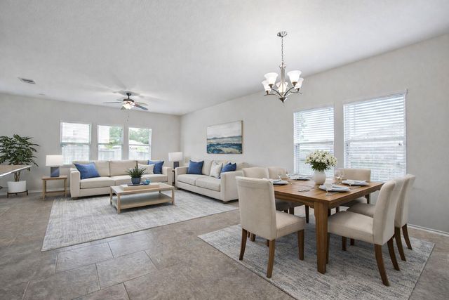 166 Meadow Grove Drive, Conroe, TX 77384