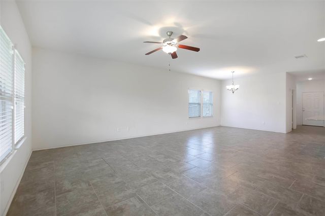 166 Meadow Grove Drive, Conroe, TX 77384