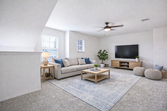 166 Meadow Grove Drive, Conroe, TX 77384