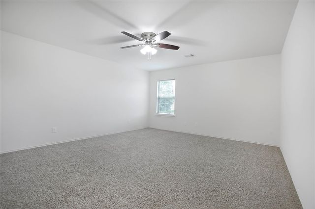 166 Meadow Grove Drive, Conroe, TX 77384