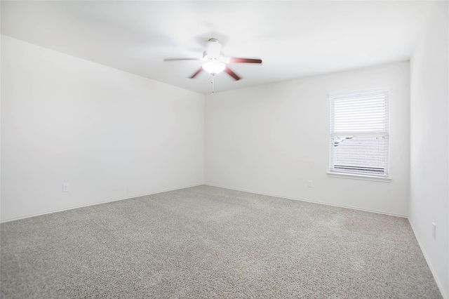 166 Meadow Grove Drive, Conroe, TX 77384