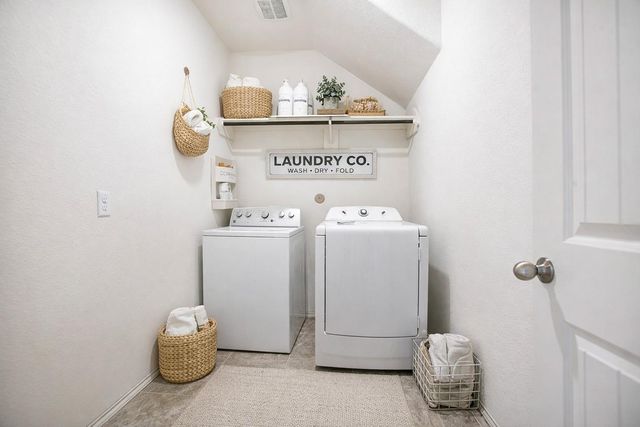 166 Meadow Grove Drive, Conroe, TX 77384