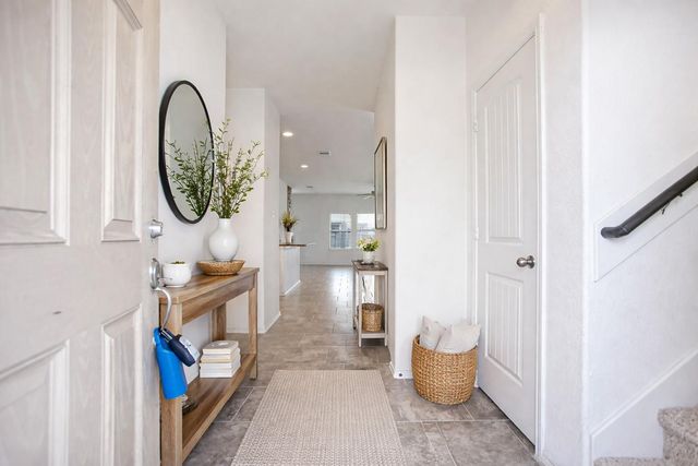 166 Meadow Grove Drive, Conroe, TX 77384