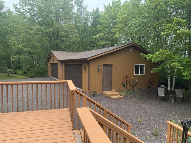 3185 E Lagro Rd, Superior, WI 54880