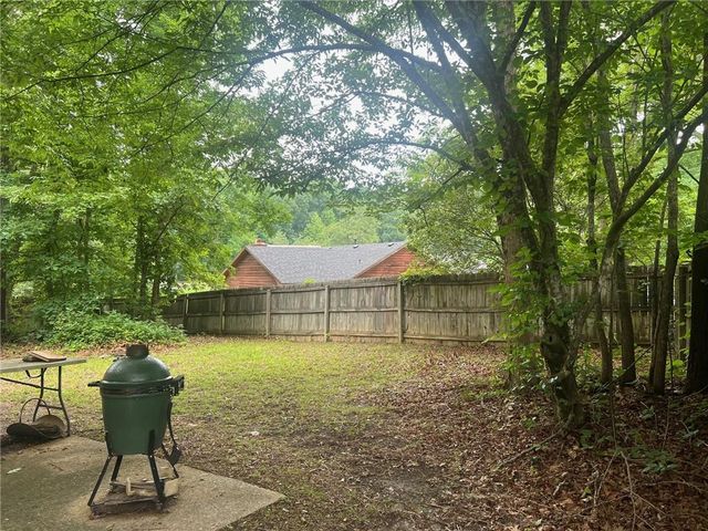 415 Hickory Fork, College Park, GA 30349