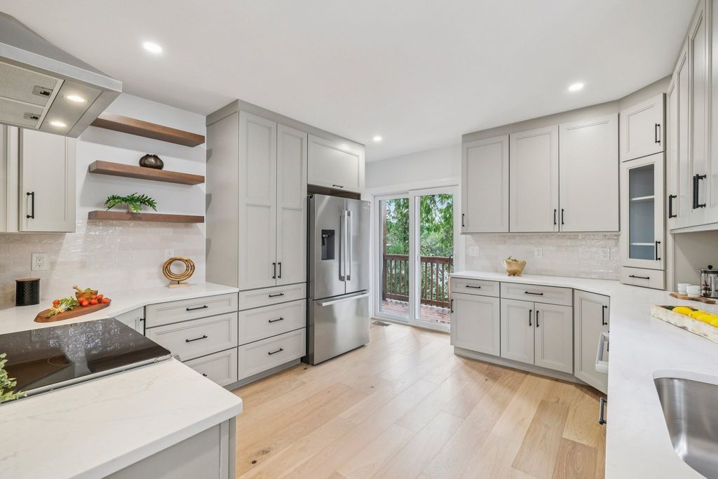 34 Larch Street 34, Boston, MA 02135