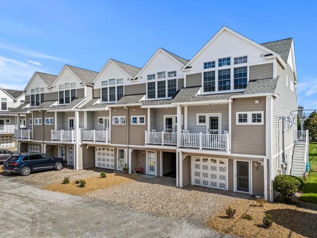 595 North End Blvd Unit 2, Salisbury, MA 01952