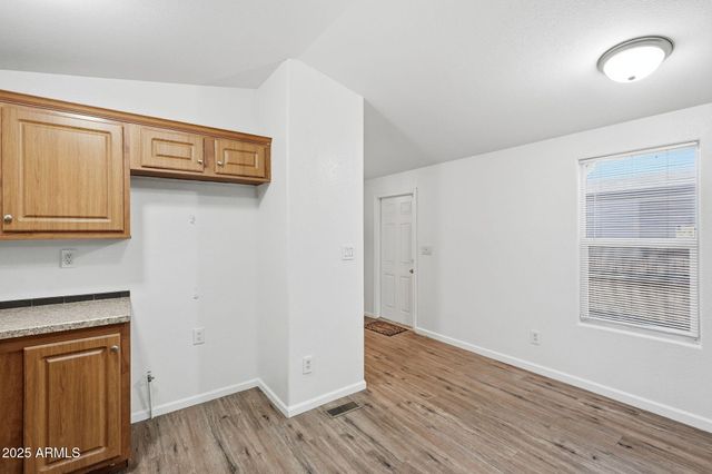 8427 W GLENDALE Avenue 88, Glendale, AZ 85305