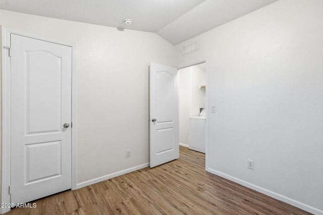 8427 W GLENDALE Avenue 88, Glendale, AZ 85305