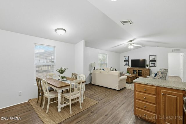 8427 W GLENDALE Avenue 88, Glendale, AZ 85305