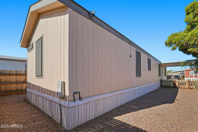 8427 W GLENDALE Avenue 88, Glendale, AZ 85305