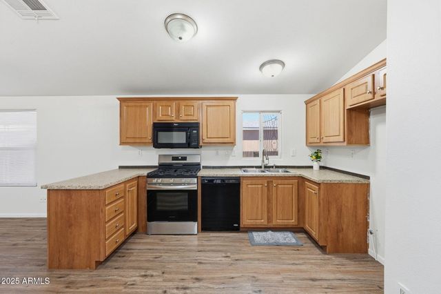 8427 W GLENDALE Avenue 88, Glendale, AZ 85305