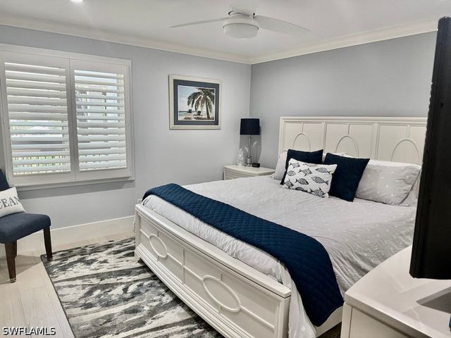 225 5th AVE S 103, Naples, FL 34102