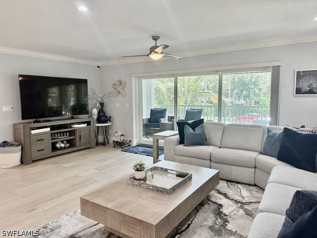 225 5th AVE S 103, Naples, FL 34102