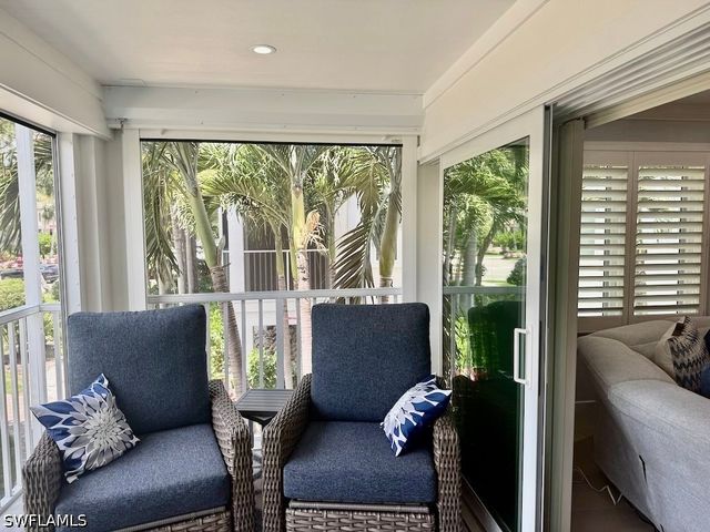 225 5th AVE S 103, Naples, FL 34102