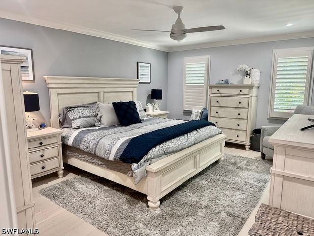 225 5th AVE S 103, Naples, FL 34102
