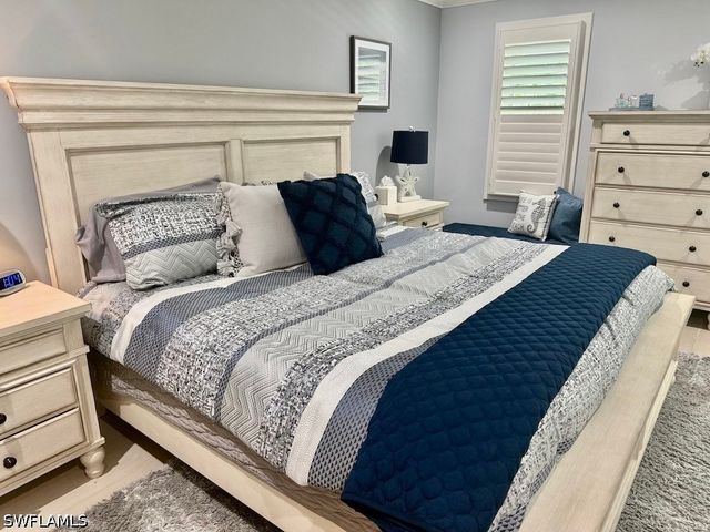 225 5th AVE S 103, Naples, FL 34102