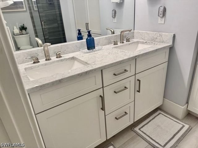 225 5th AVE S 103, Naples, FL 34102