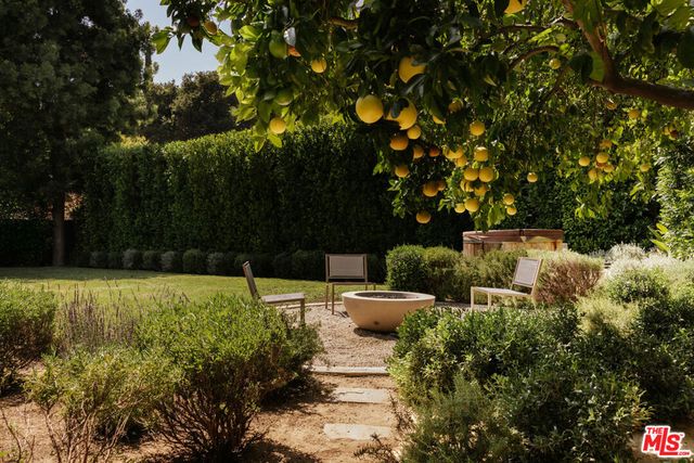 3378 Canton Lane, Studio City, CA 91604