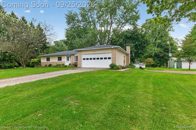 21210 Sherwood Road, Belleville, MI 48111