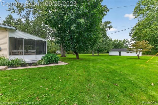 21210 Sherwood Road, Belleville, MI 48111