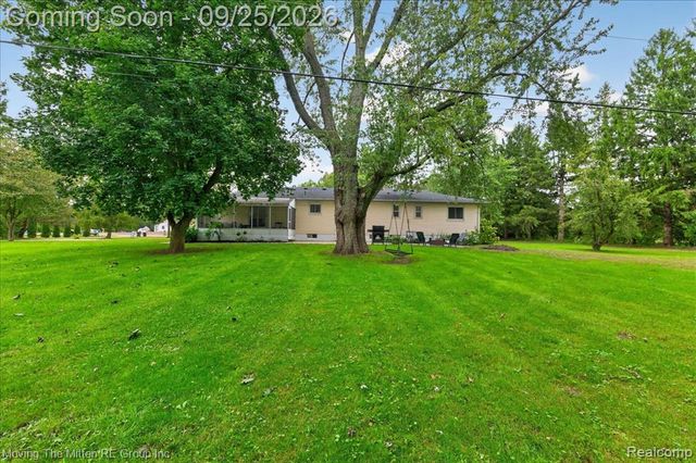 21210 Sherwood Road, Belleville, MI 48111