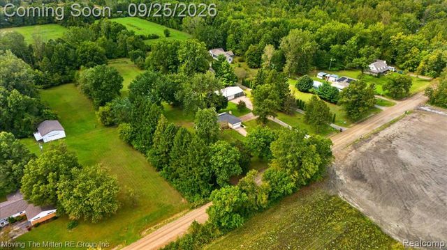 21210 Sherwood Road, Belleville, MI 48111