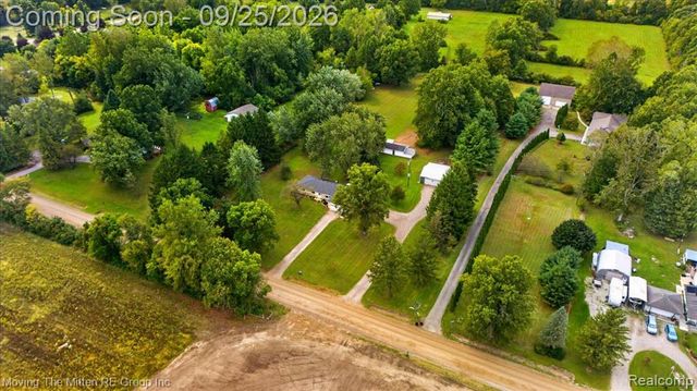 21210 Sherwood Road, Belleville, MI 48111