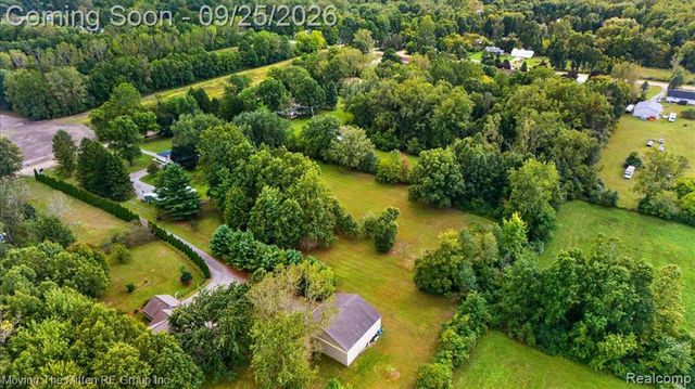 21210 Sherwood Road, Belleville, MI 48111