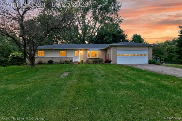 21210 Sherwood Road, Belleville, MI 48111