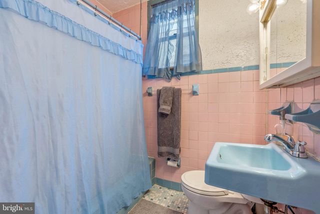 1922 S JUNIPER ST, Philadelphia, PA 19148