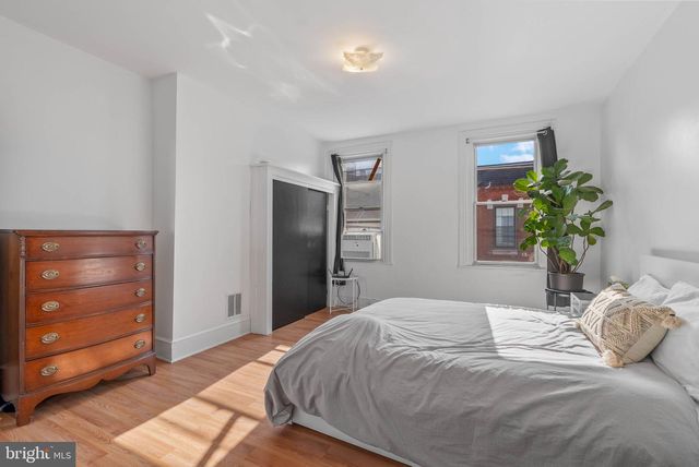 1922 S JUNIPER ST, Philadelphia, PA 19148