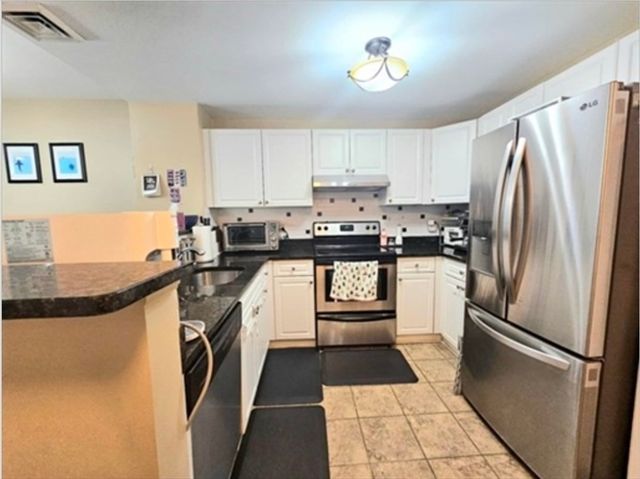 10 Seaport Drive 2111, Quincy, MA 02171