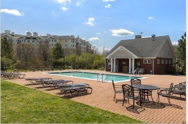 10 Seaport Drive 2111, Quincy, MA 02171