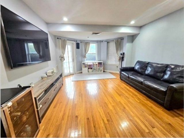 10 Seaport Drive 2111, Quincy, MA 02171