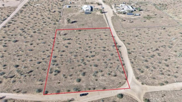 111 Mustang Ave, Apple Valley, CA 92307