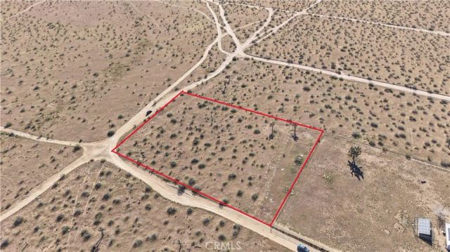 111 Mustang Ave, Apple Valley, CA 92307