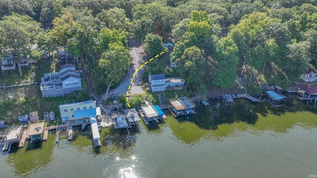 11791 W Pirates Roost Road, Monticello, IN 47960