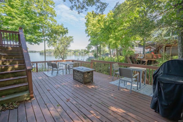 11791 W Pirates Roost Road, Monticello, IN 47960