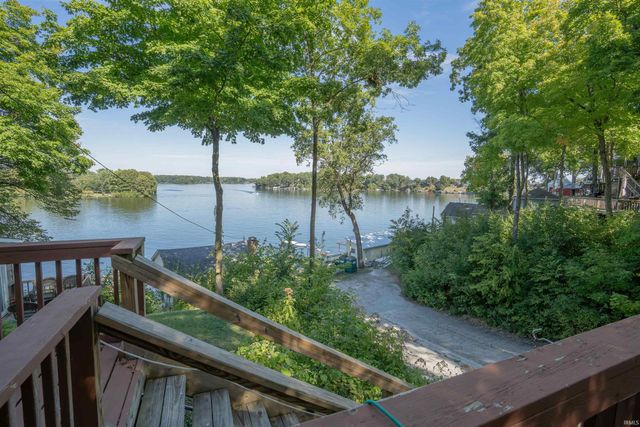 11791 W Pirates Roost Road, Monticello, IN 47960