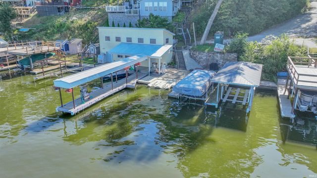 11791 W Pirates Roost Road, Monticello, IN 47960