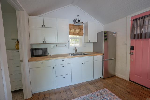 11791 W Pirates Roost Road, Monticello, IN 47960