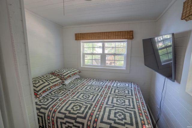 11791 W Pirates Roost Road, Monticello, IN 47960