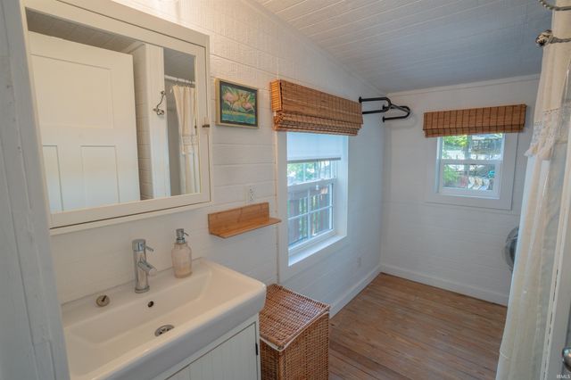 11791 W Pirates Roost Road, Monticello, IN 47960