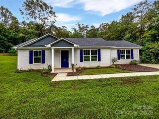 464 Summer Ridge Road, Stanley, NC 28164