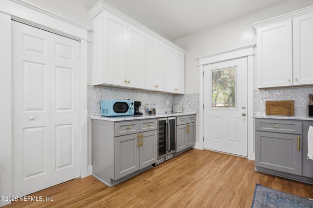 1217 WALNUT Street, Jacksonville, FL 32206