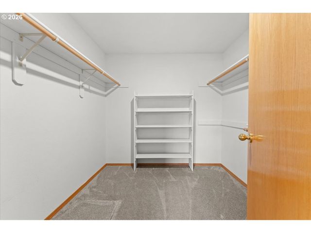 1620 Se 176TH Ave, Portland, OR 97233